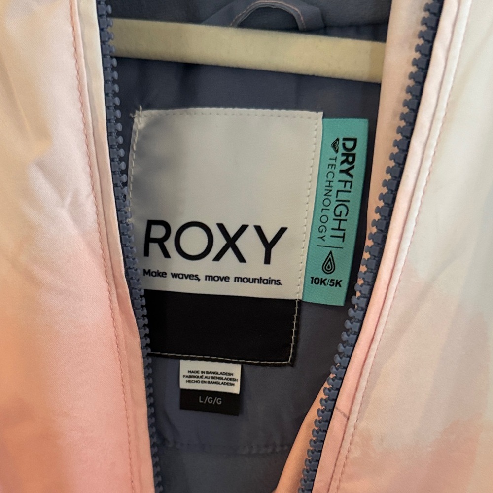 Roxy womens Pink White and Blue Ombre Puffer Jacket with Faux-Fur Hood - Picture 2 of 12